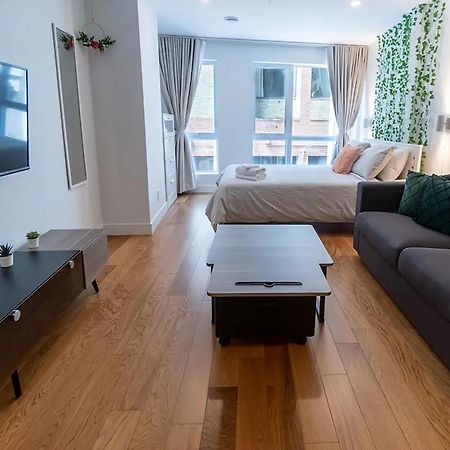Rozenhaus Montreal Hotel Bagian luar foto