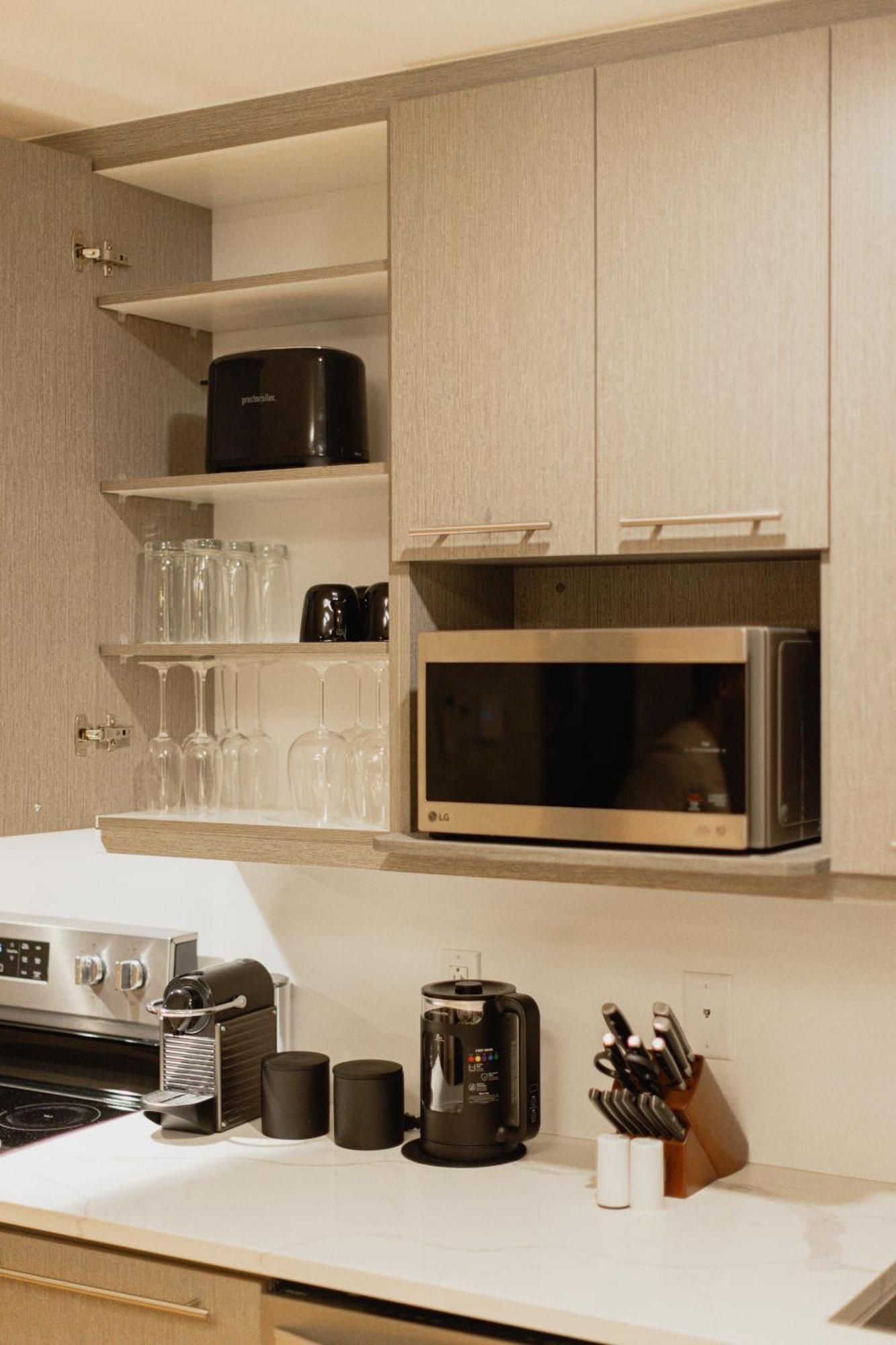 Rozenhaus Montreal Hotel Bagian luar foto