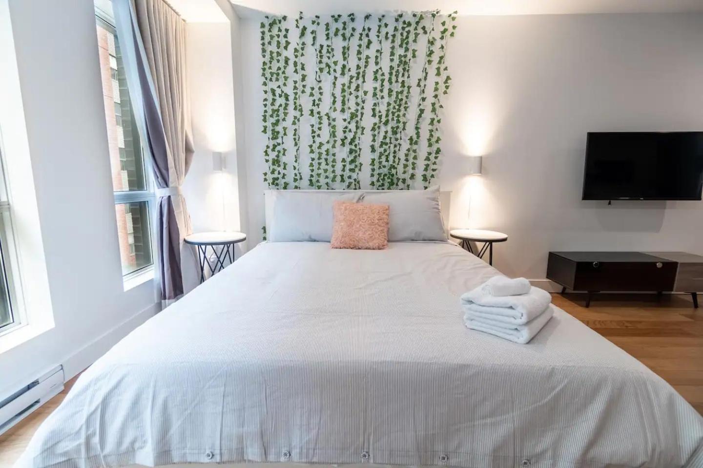 Rozenhaus Montreal Hotel Bagian luar foto