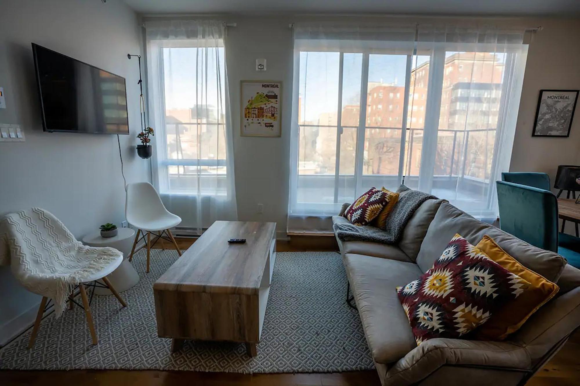 Rozenhaus Montreal Hotel Bagian luar foto